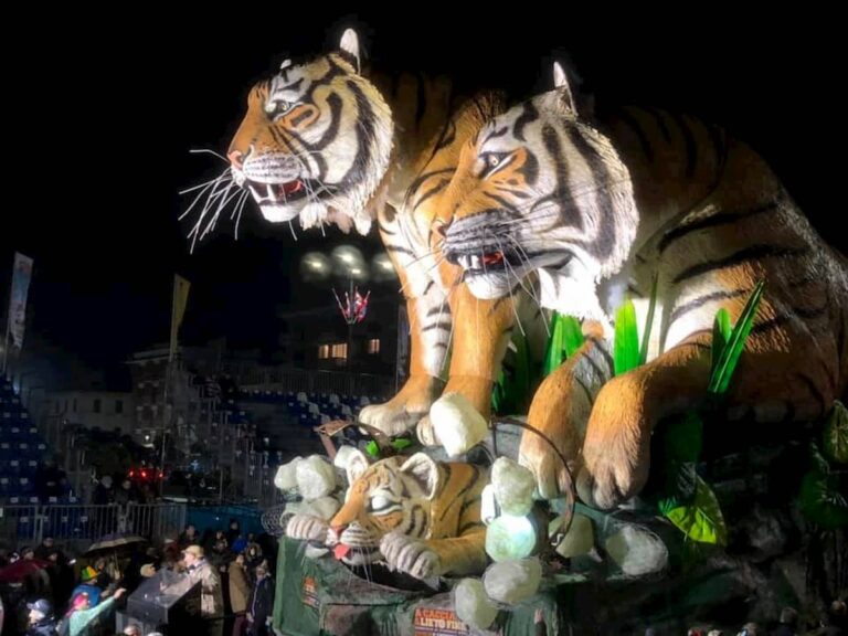 Gli orari del secondo corso del Carnevale di Viareggio