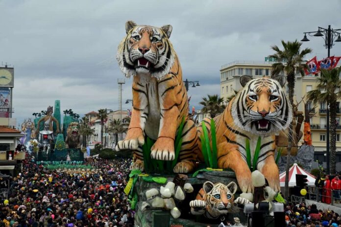 Carnevale Viareggio quindo corso mascherato 2020 23 febbraio 2020