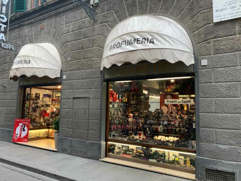 La storica Profumeria Invicta cerca un compratore