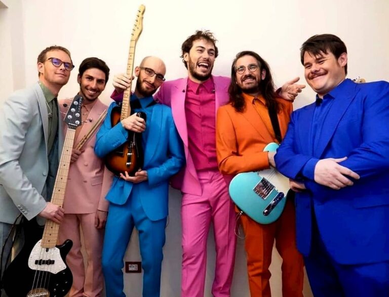 Pinguini Tattici Nucleari, rinviato il concerto a Firenze