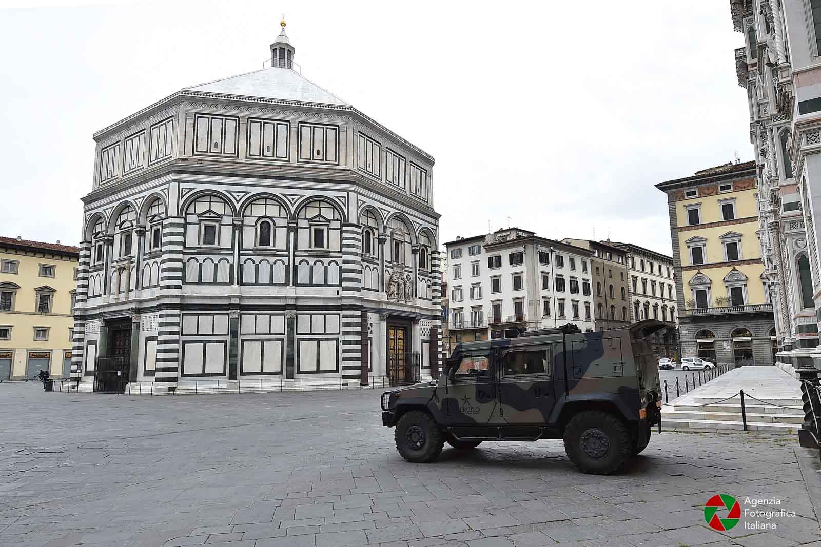 Firenze: strade e piazze del centro deserte nei giorni del coronavirus