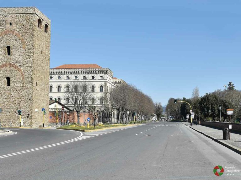 La Toscana torna arancione, Giani “Dal 4 dicembre fuori dalla zona rossa”