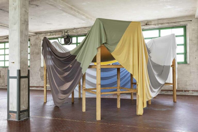 “La meraviglia” in mostra alla Manifattura Tabacchi