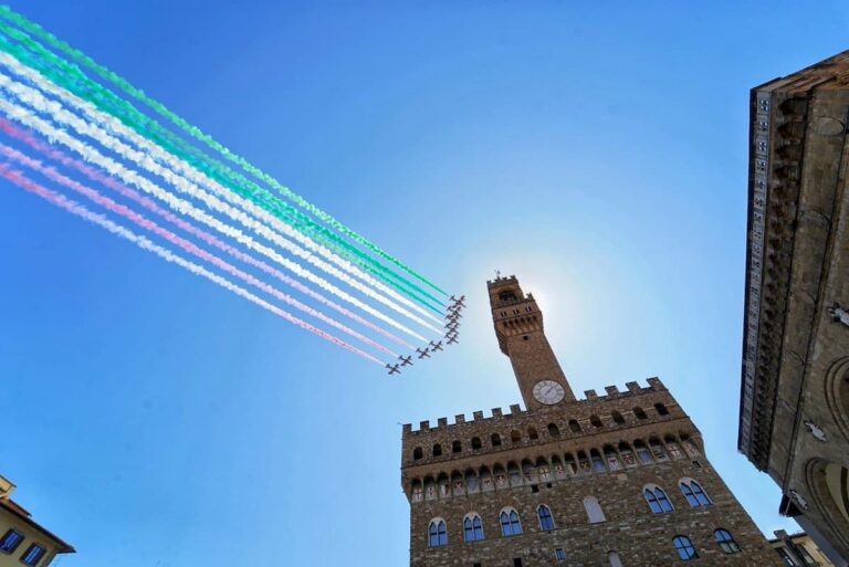 Frecce Tricolori, programma e orario del passaggio nei cieli di tutta Italia