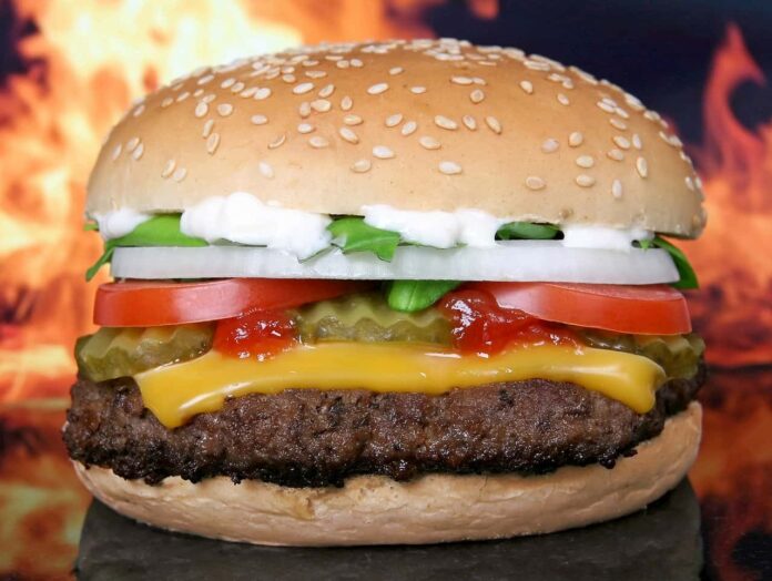 Hamburger McDonald's riapertura coronavirus