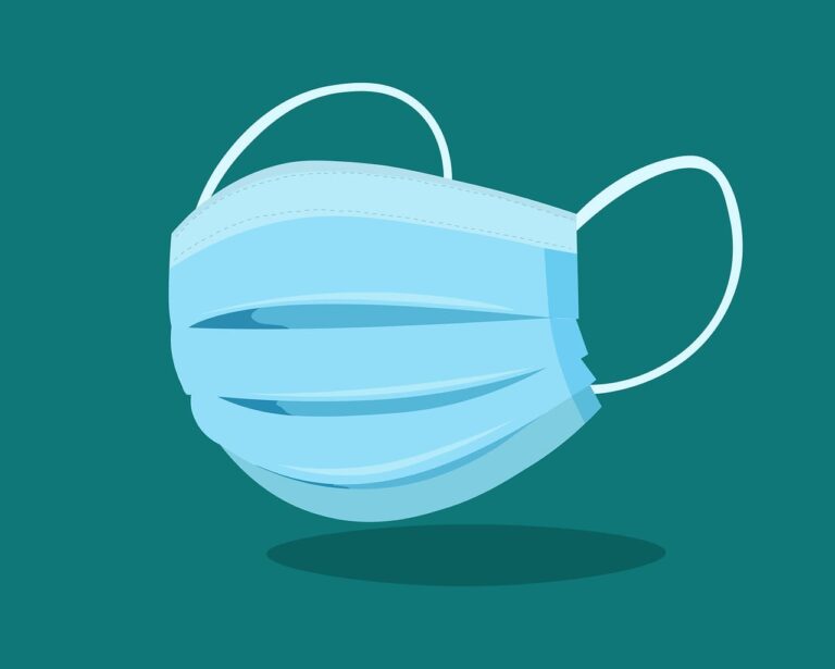 Mascherine fai da te in stoffa e lavabili, i consigli dell’ISS su come crearle