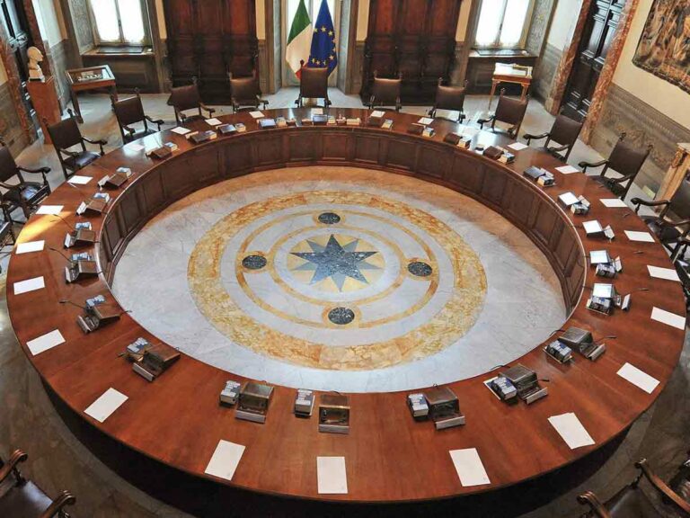 Decreto rilancio, cosa prevede: tutti i bonus e il testo pdf