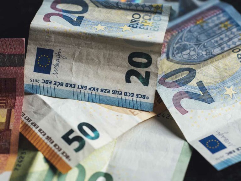 Bonus 600 euro casse private: da oggi la domanda per aprile, in sospeso quello di maggio