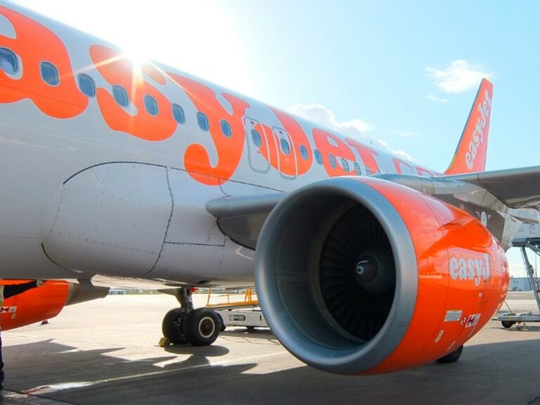 Easyjet regala voli gratis per un anno: come partecipare al concorso