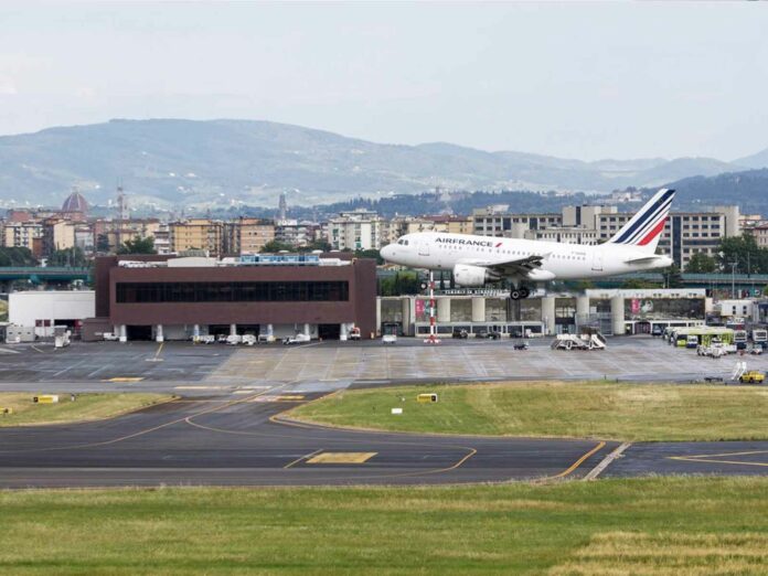 Toscana, registrazione e test in aeroporto per chi arriva da paesi extra Schengen