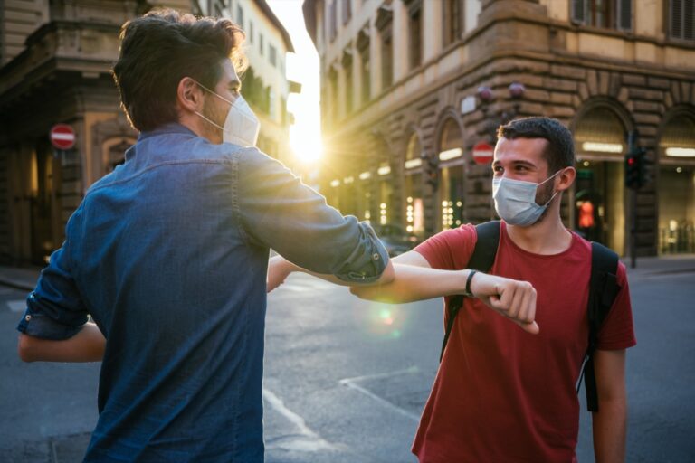 Coronavirus, seconda ondata: le “istruzioni per l’uso” dell’epidemiologo