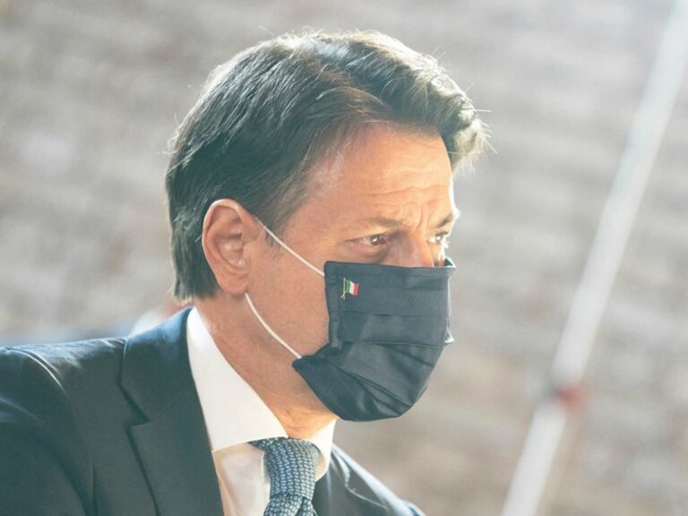 A che ora parla Conte: conferenza stampa oggi alle 20.20, la diretta tv e streaming