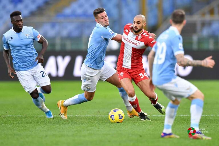 La Fiorentina è spenta, la Lazio vince