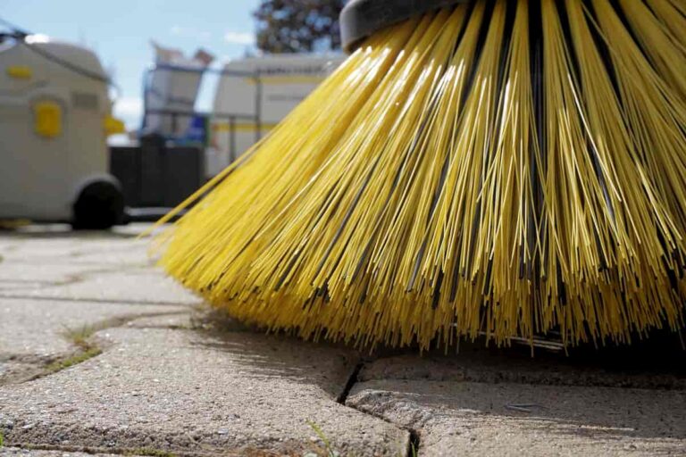 Pulizia strade a Firenze: multa sospesa anche a gennaio 2021