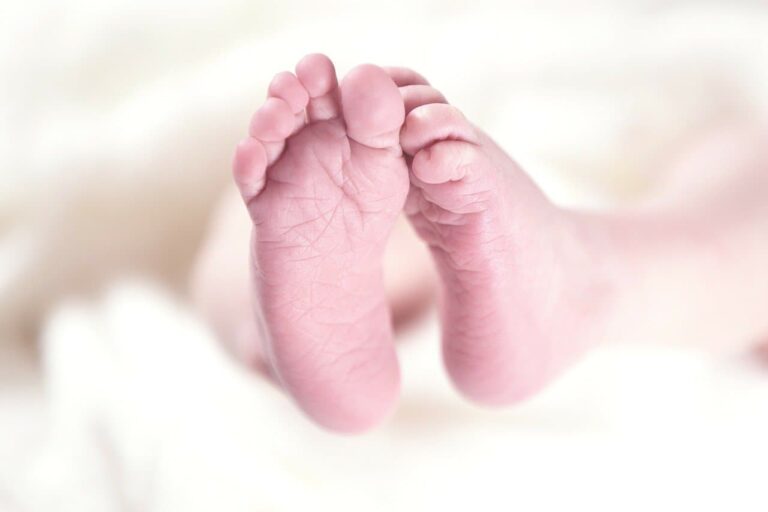 Bonus figli 2021, assegno unico da 250 euro: come e quando richiederlo