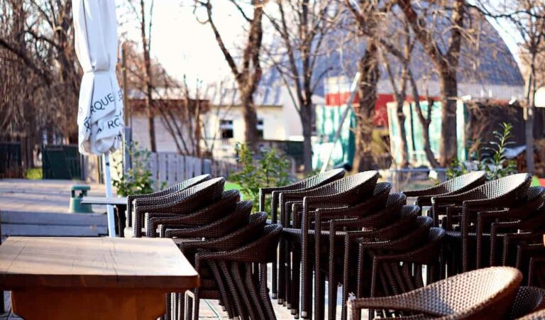 Quando si torna in zona gialla: restrizioni anche dopo Pasqua