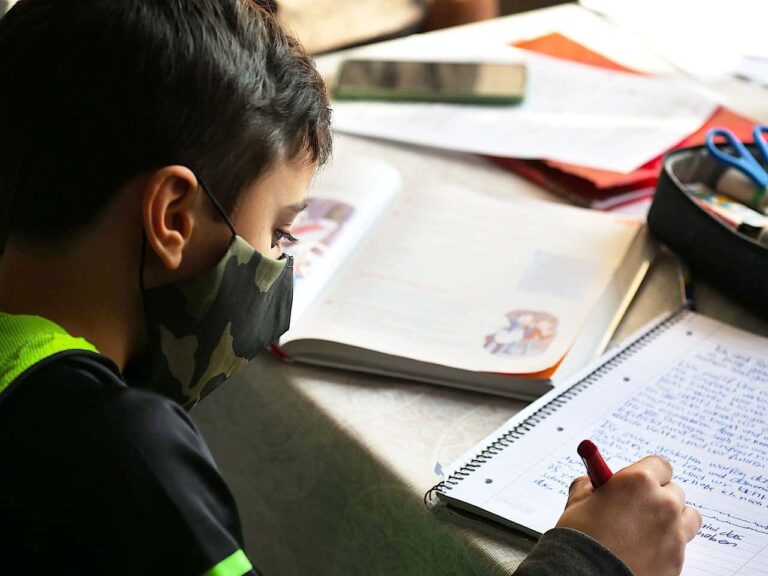 Il 7 aprile si torna a scuola: dopo Pasqua rientro anche in zona rossa