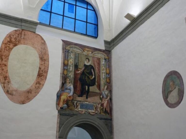 Uffizi: durante i lavori di restauro riemergono due affreschi perduti