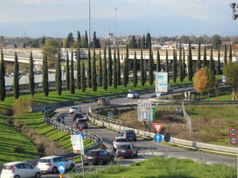 Ponte all’Indiano, chiuso lo svincolo. Lavori per la nuova rotonda