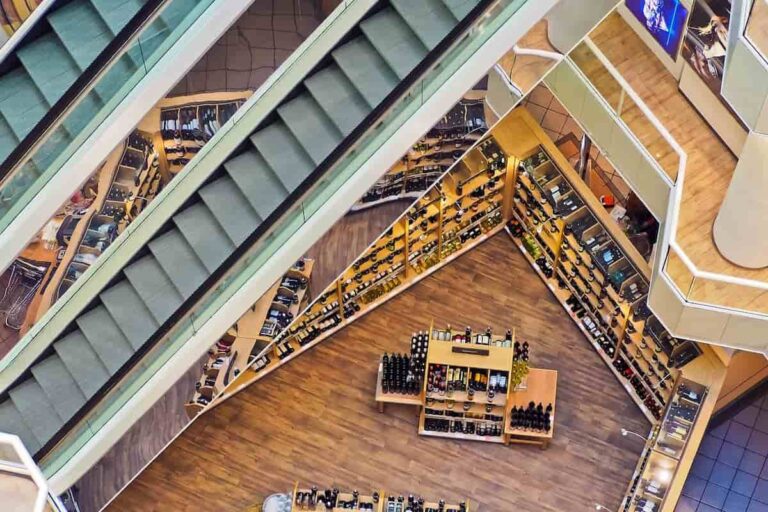 Centri commerciali e outlet aperti nel weekend: sabato e domenica