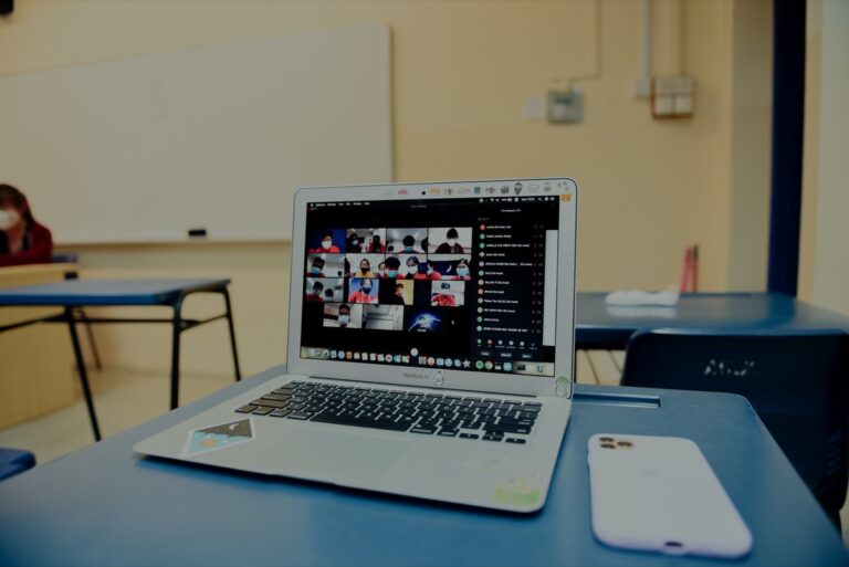 Scuola, il 7 aprile tornano in presenza 300mila studenti