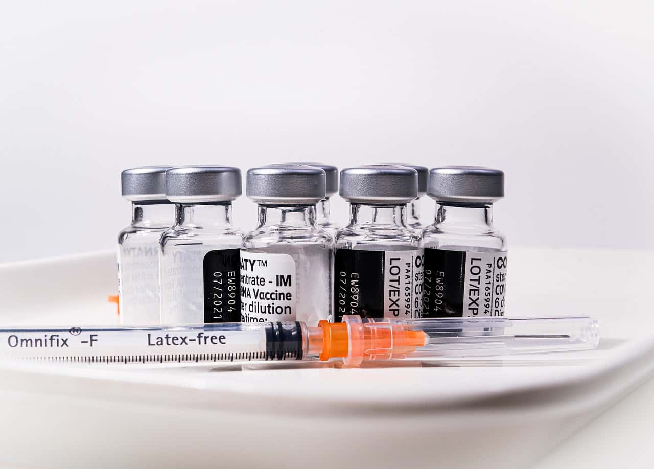 over 80 toscana vaccino prenotazione portale numero verde covid vaccini