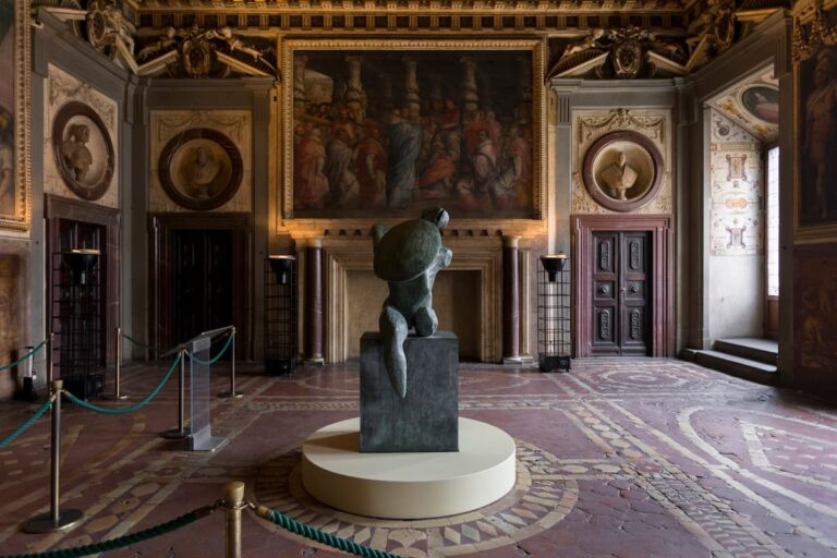 Henry Moore, il “Guerriero” si sposta da Santa Croce a Palazzo Vecchio