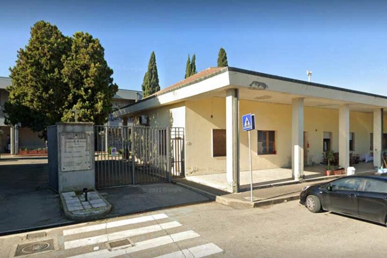 A Firenze chiusura di via San Martino a Brozzi
