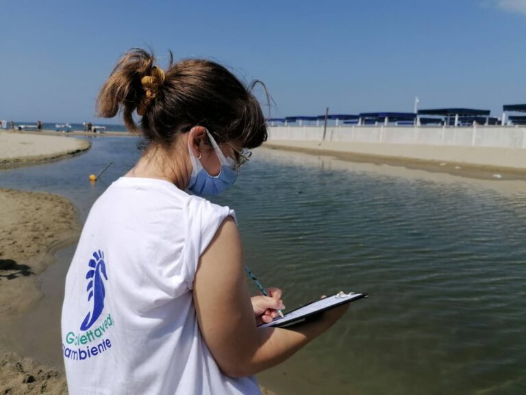 La mappa del mare più inquinato della Toscana secondo Goletta Verde 2021