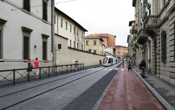nuova tramvia Firenze via Cavour centro storico lavori