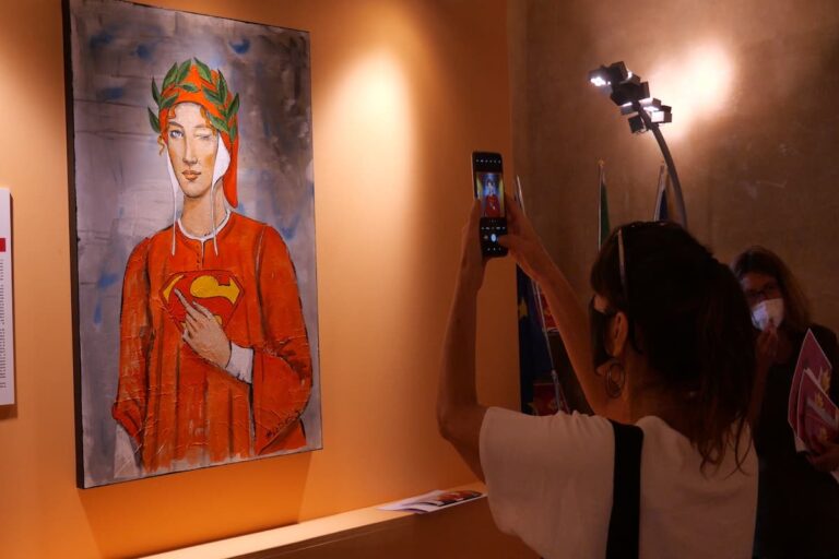 Bagno a Ripoli, Dante diventa pop (e insegna la street art)