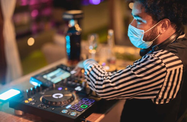 Riaprono le discoteche: da quando sono aperte nell’autunno-inverno 2021