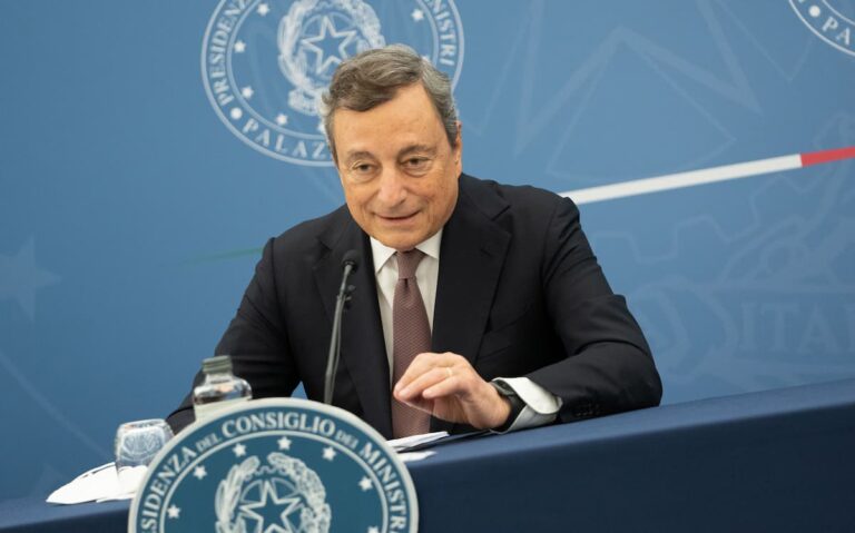 Obbligo green pass al lavoro, da quando: nuovo decreto per ottobre