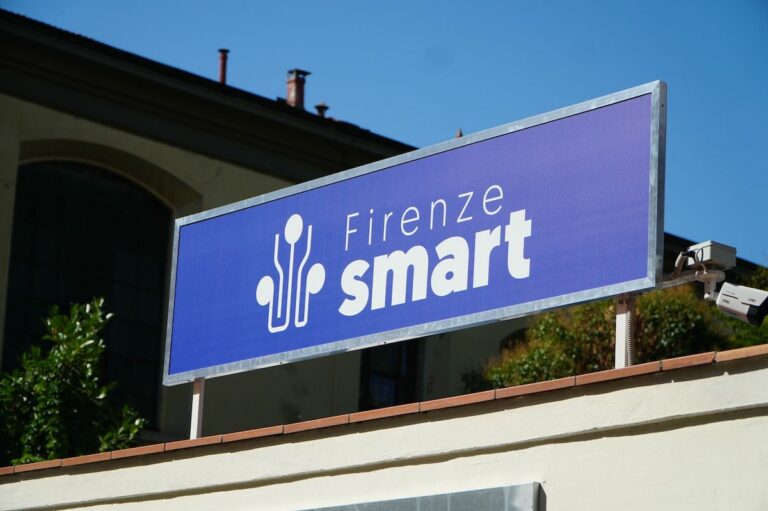 Firenze Smart in via Giambologna: nuova sede e risparmi per 250mila euro