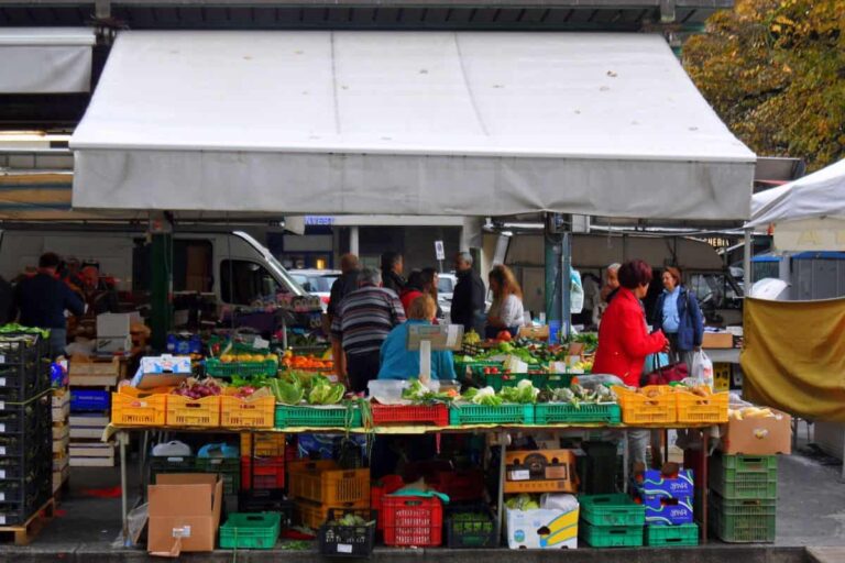 Commercio su area pubblica: a Firenze fissata la scadenza per il rinnovo