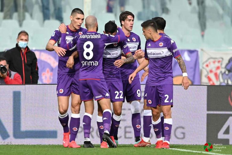 La Fiorentina riparte con un tris al Cagliari