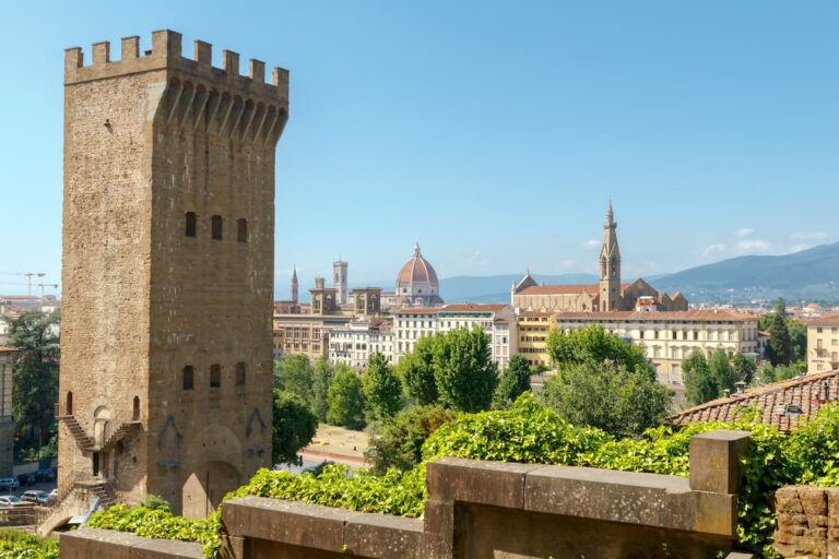 “Ti racconto Firenze” con 30 itinerari gratuiti e insoliti da vivere in città