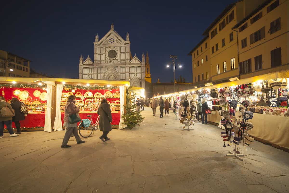 Mercatino Natale piazza Santa Croce Firenze Weihnachtsmarkt tedesco