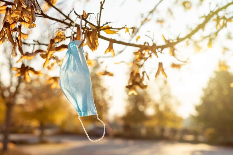Quando scatta l’obbligo di mascherina all’aperto in Toscana