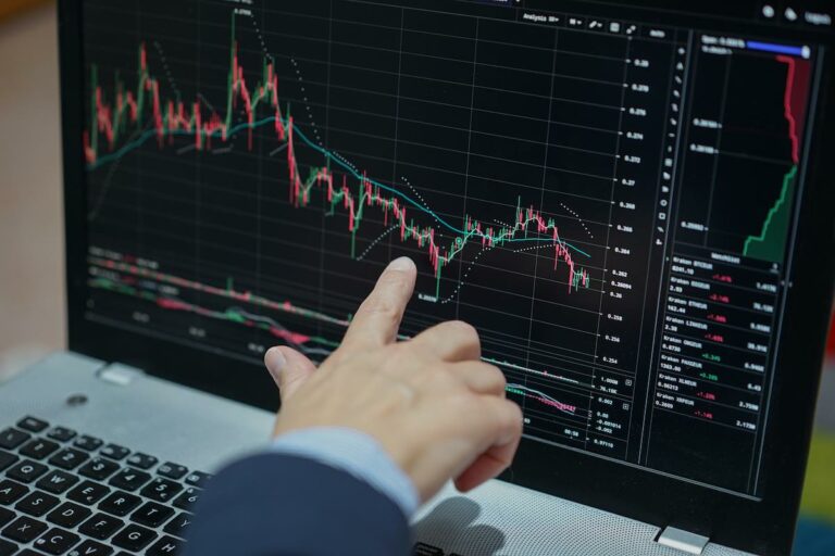 Criptovalute: occhi puntati su CRO, il token di Crypto.com