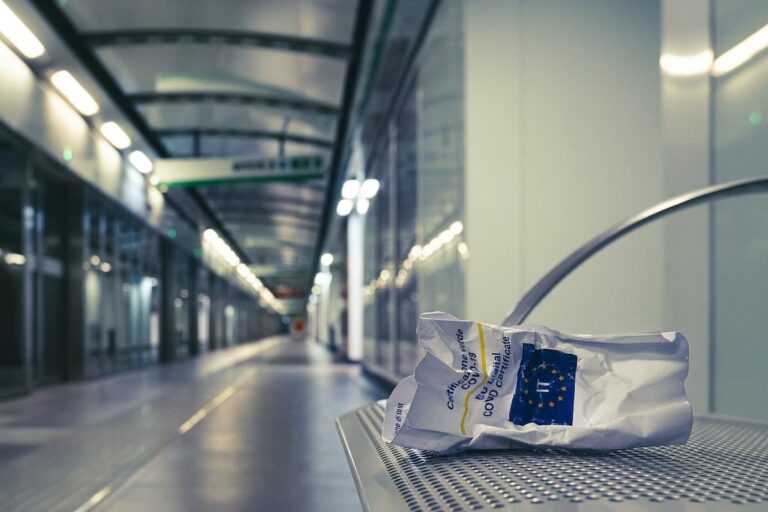 Quarantene e Super Green Pass, le regole per il 2022
