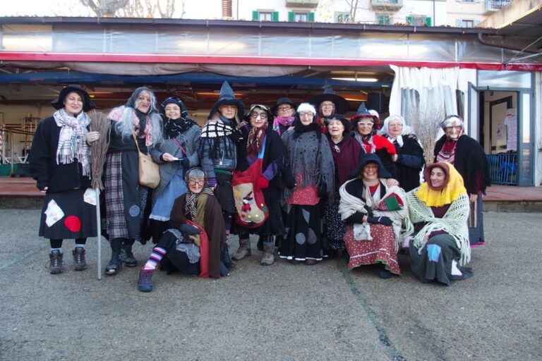 A Firenze la Befana arriva sull’Arno
