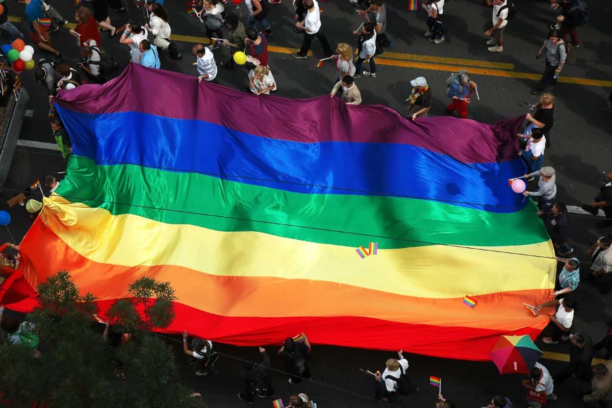Gay pride bandiera Livorno Firenze