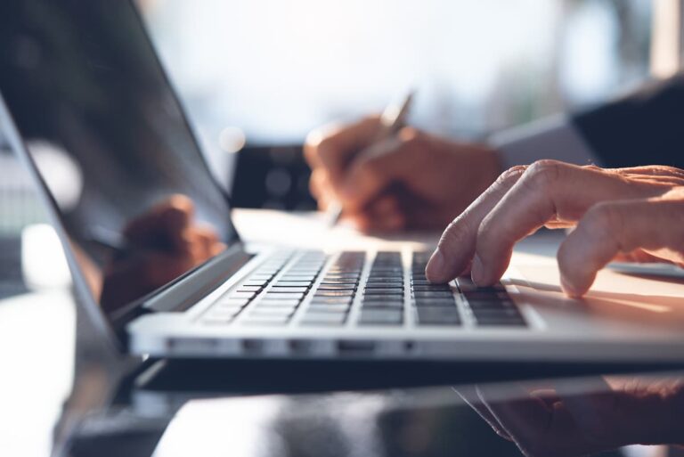 Lavoro, il bando da 10 milioni per aiutare chi è in difficoltà