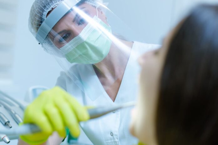 mascherina covid serve dal dentista studi medici ospedale obbligo