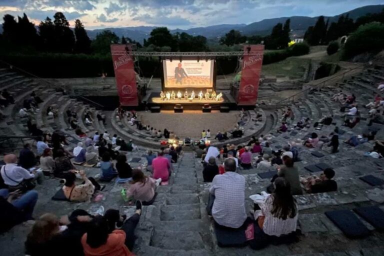 Cinema all’aperto al teatro romano di Fiesole ad agosto 2022