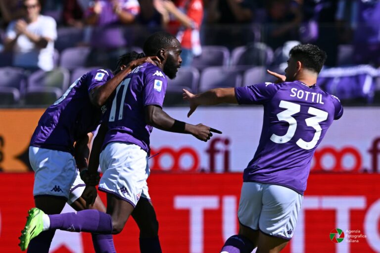 Fiorentina in turn over contro la Lazio