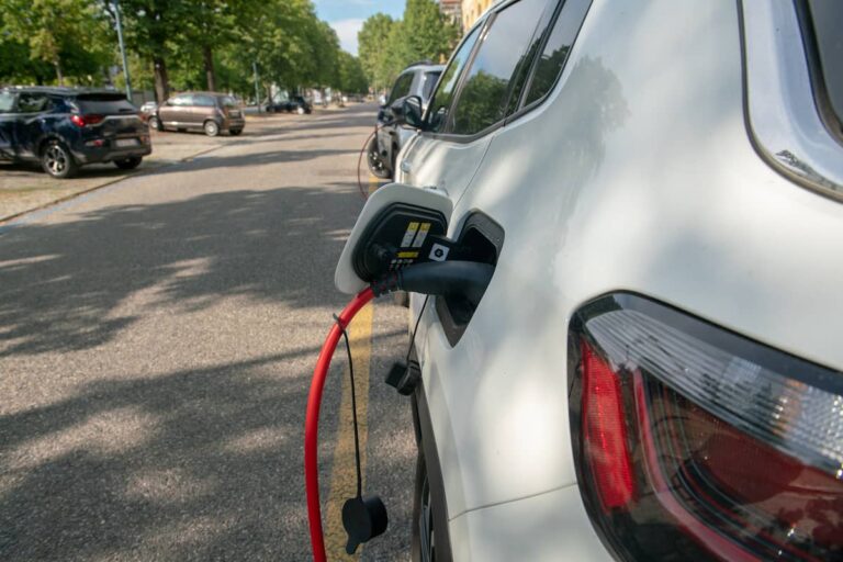 Firenze, i nuovi incentivi auto: importi e fasce Isee
