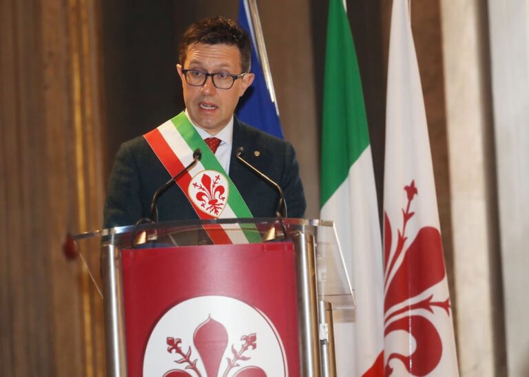 Nardella, esordio all’urbanistica. Per ora tiene le deleghe