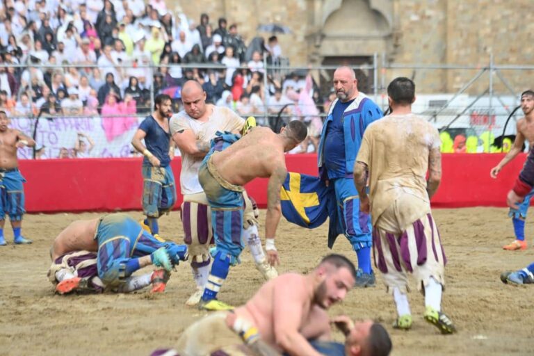 Biglietti per la finale del Calcio storico fiorentino 2023 al Box office e online